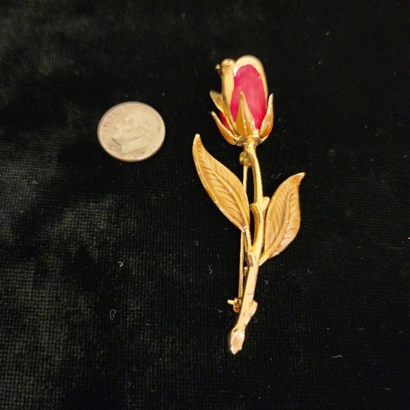 Vintage Red Rose Bud Brooch - Picture 2 of 4